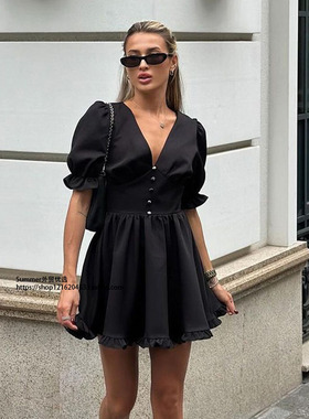法式泡泡袖高腰a字连衣裙性感V领收腰小黑裙 cinched black dress