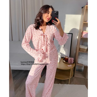 印花绑带荷叶边上衣长裤套装 Printed ruffled top and pants set