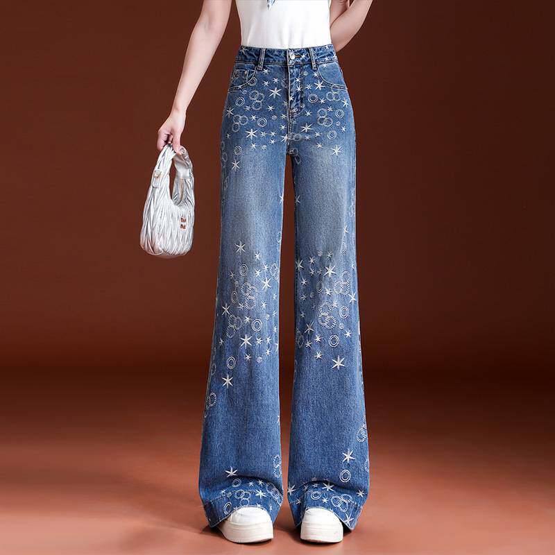 专柜品牌重工刺绣提花牛仔裤女2026春秋季新款高腰宽松显瘦直筒阔