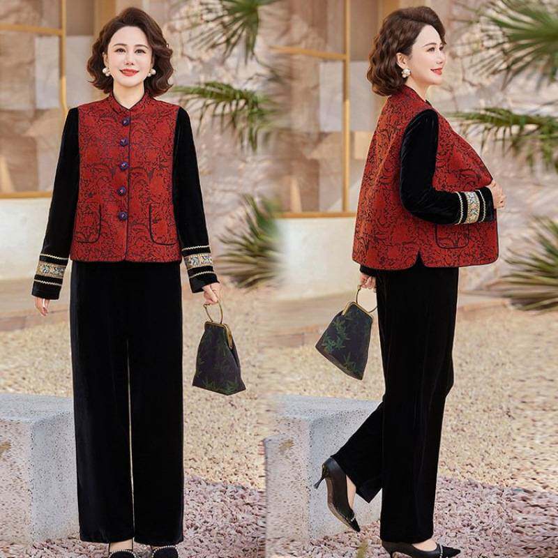 专柜品牌妈妈春装套装洋气50多岁中老年春秋马甲女新中式金丝绒上