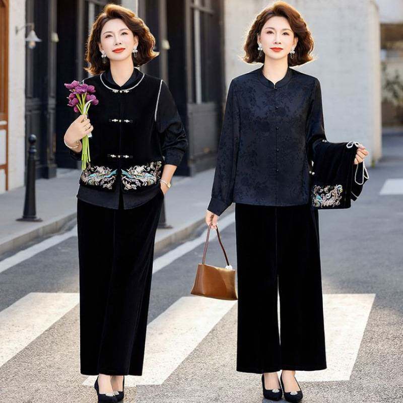 专柜品牌国风妈妈春秋装套装女中老年刺绣马甲外穿洋气新中式三件