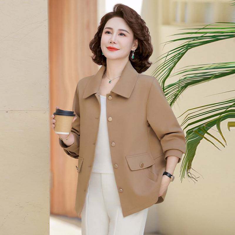 专柜品牌中老年女春秋洋气夹克宽松显瘦休闲气质上衣中年妈妈春装