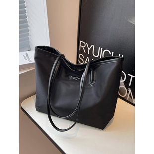 专柜品牌托特包大容量女牛津布新款百搭撞色单肩包休闲简约跨境腋