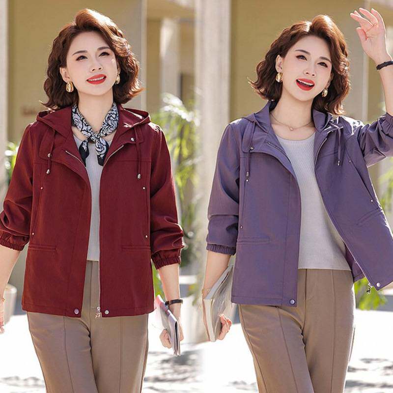 专柜品牌春季时尚简约纯色连帽外套中老年女装百搭显瘦大码夹克上