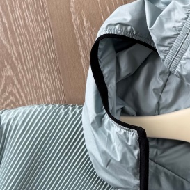 【老客入！大厂】5-7天发 女士 春秋防风连帽压褶外套 SDYB058