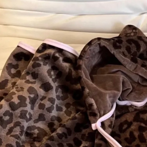 【老客入！大厂】5-7天发 联名 呆萌可爱蝴蝶结保温盖tan DYXB137,运动服/休闲服装,运动T恤,淘宝优惠券,粉丝福利购,淘宝优惠卷