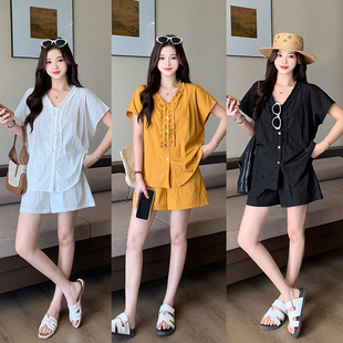 女装 胖mm显瘦遮肚减龄木耳边V领短袖 大码 夏季 两件套 衬衫 阔腿短裤