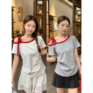 韩系红色爱心波点斜肩露肩蝴蝶结短袖T恤女2026夏季绑带修身上衣