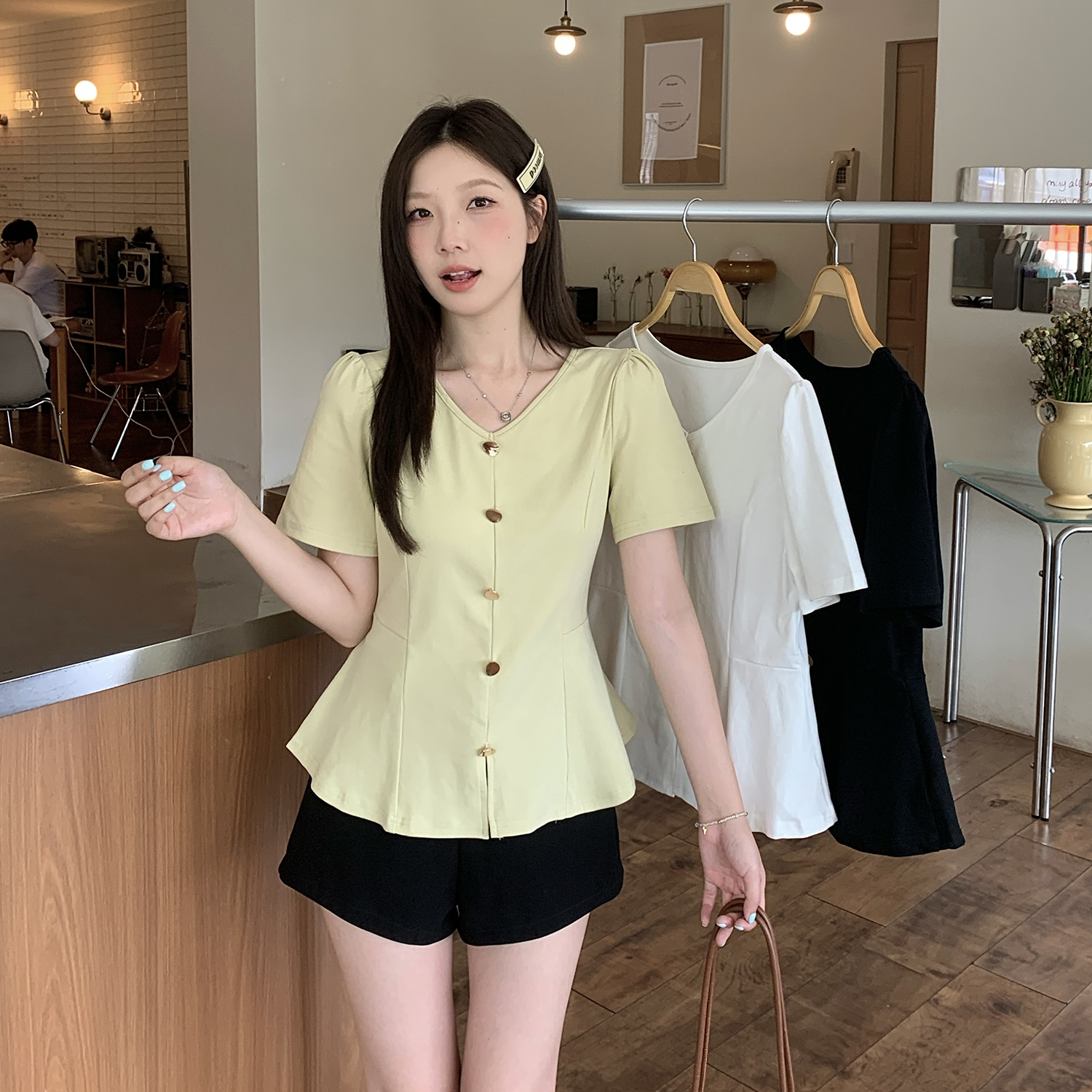 洋气炸街设计感上衣女装夏季