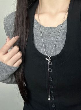抽拉式项链女高级感锁骨链轻奢小众设计感长款衣项链毛衣链锁配饰