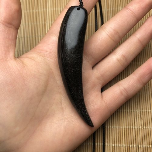 黑驴蹄子吊坠手把件满鱼子纹
