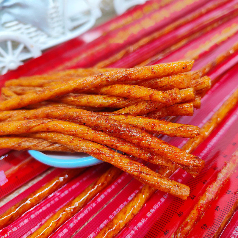 【超长】一根筋辣条素牛筋辣条宿舍小吃网红休闲麻辣零食独立包装