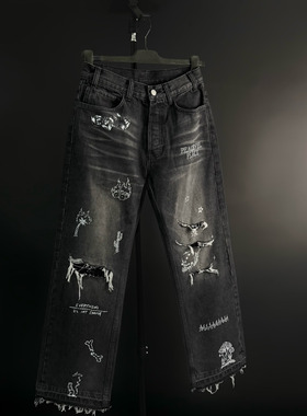 False Perception赌城满印涂鸦黑色水钻破坏直筒牛仔裤