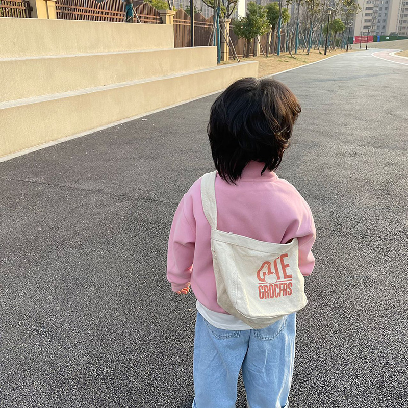 儿童包包时尚网红帅气男女孩可爱小背包帆布宝宝外出零钱斜挎包潮
