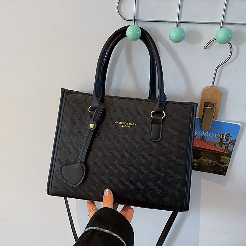 网红时尚简约个性小包包女2026秋冬新款百搭ins单肩斜挎包小方包,箱包皮具/热销女包/男包,小方包,淘宝优惠券,粉丝福利购,淘宝优惠卷