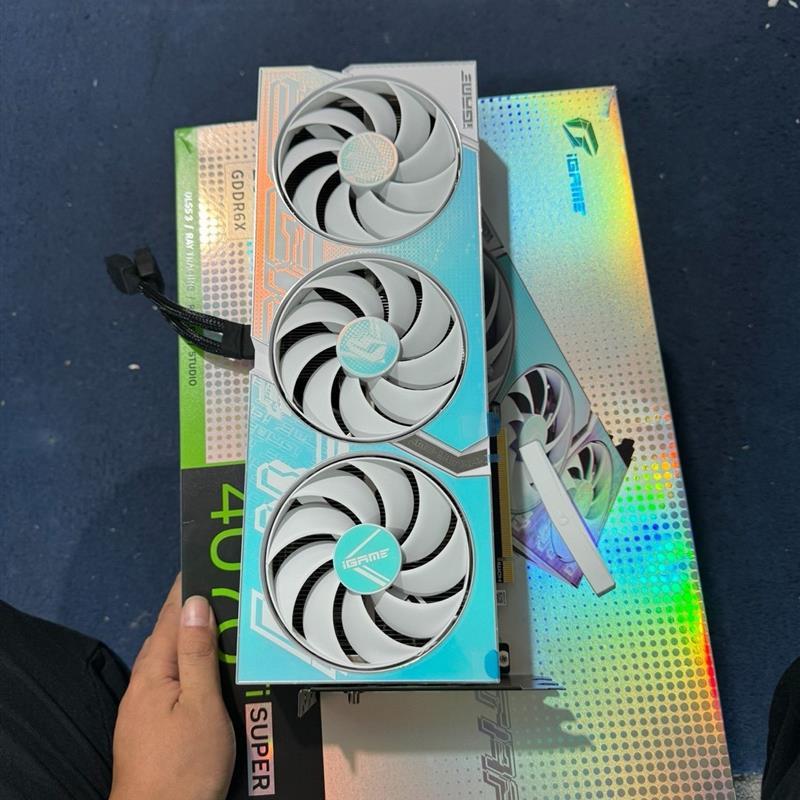 议价直拍不发：七彩虹ultra oc 4070ti S 16G 24年初生