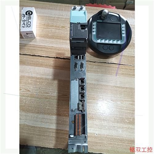 议价直拍不发:6AU1425-2AD00-0AA0  二手拆机 实物