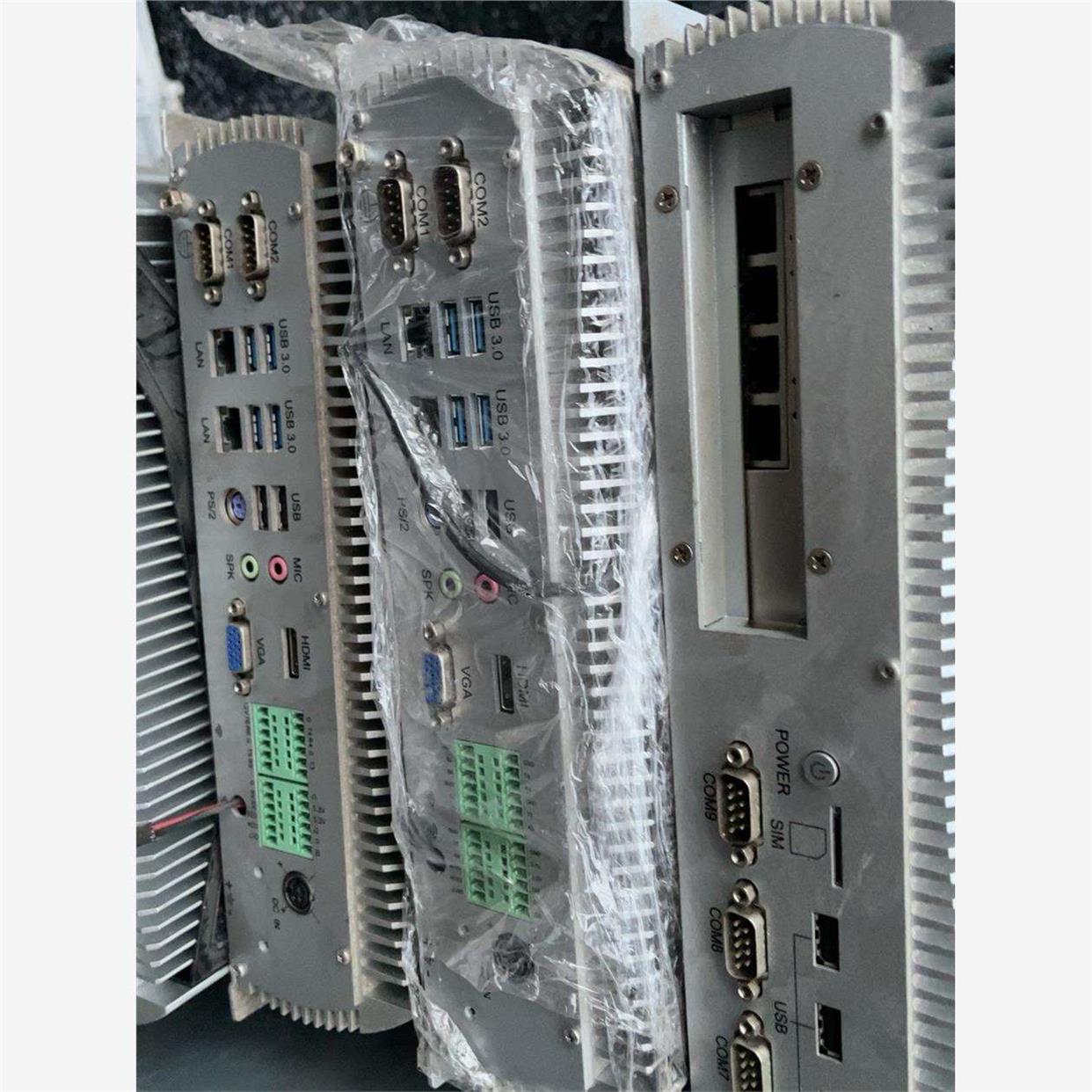 议价直拍不发：阿普奇 ABOX-700工控机，自带82574L 网卡