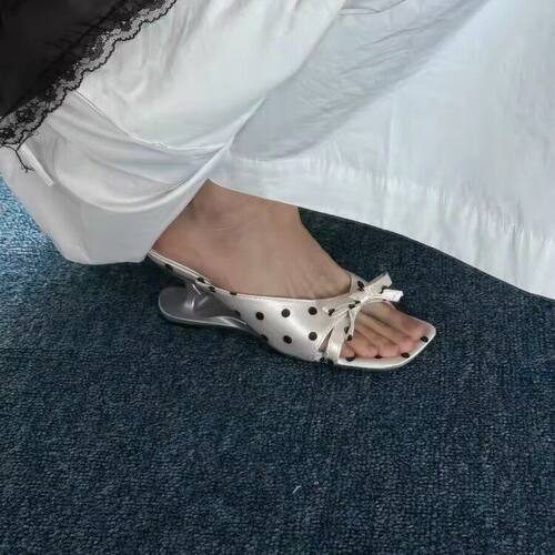 蝴蝶结波点爱心高跟凉鞋女