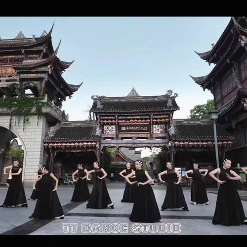 儿童中国风水墨卷珠帘街舞裙