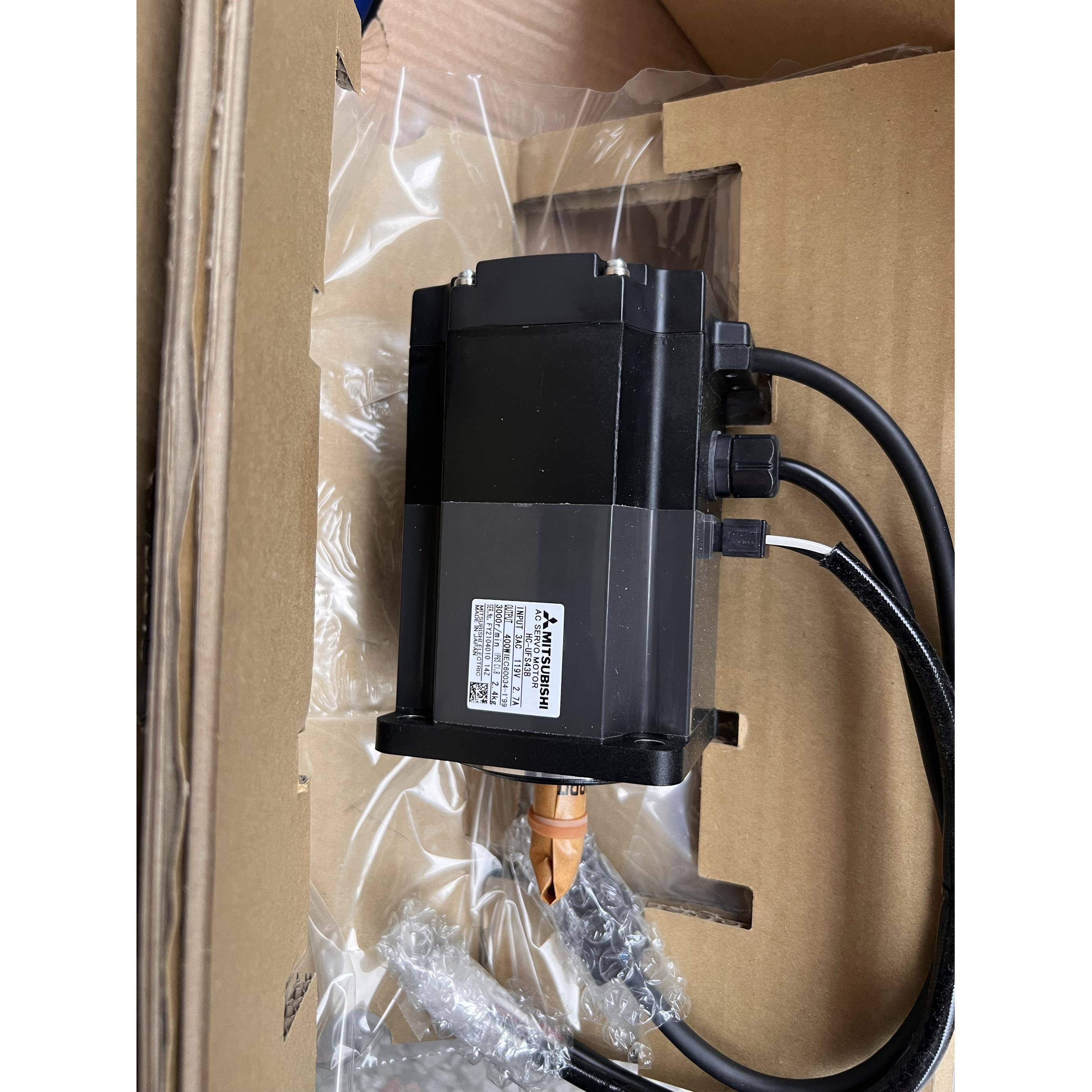 三菱伺服HC-UFS43B