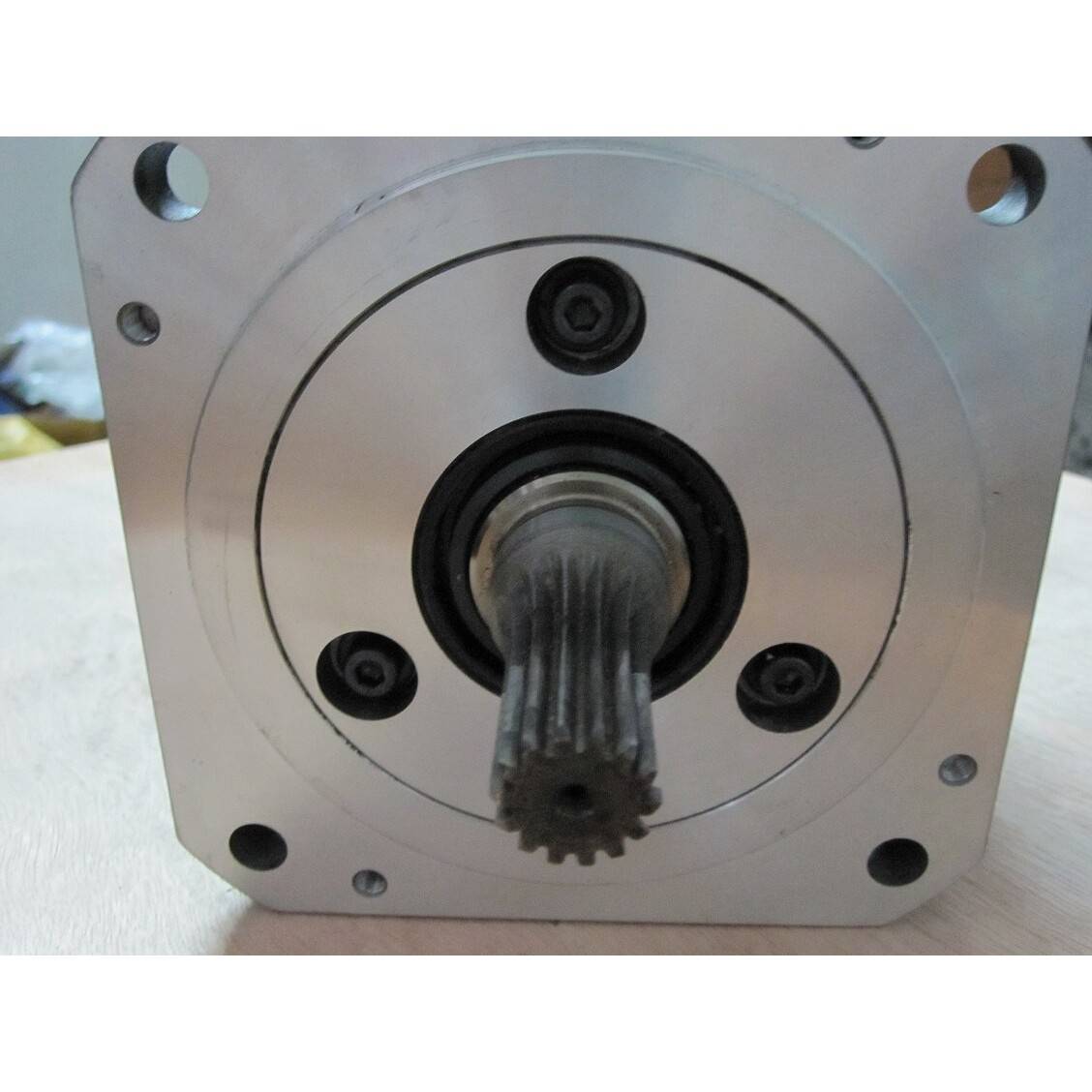 三菱伺服电机HC-SF102X