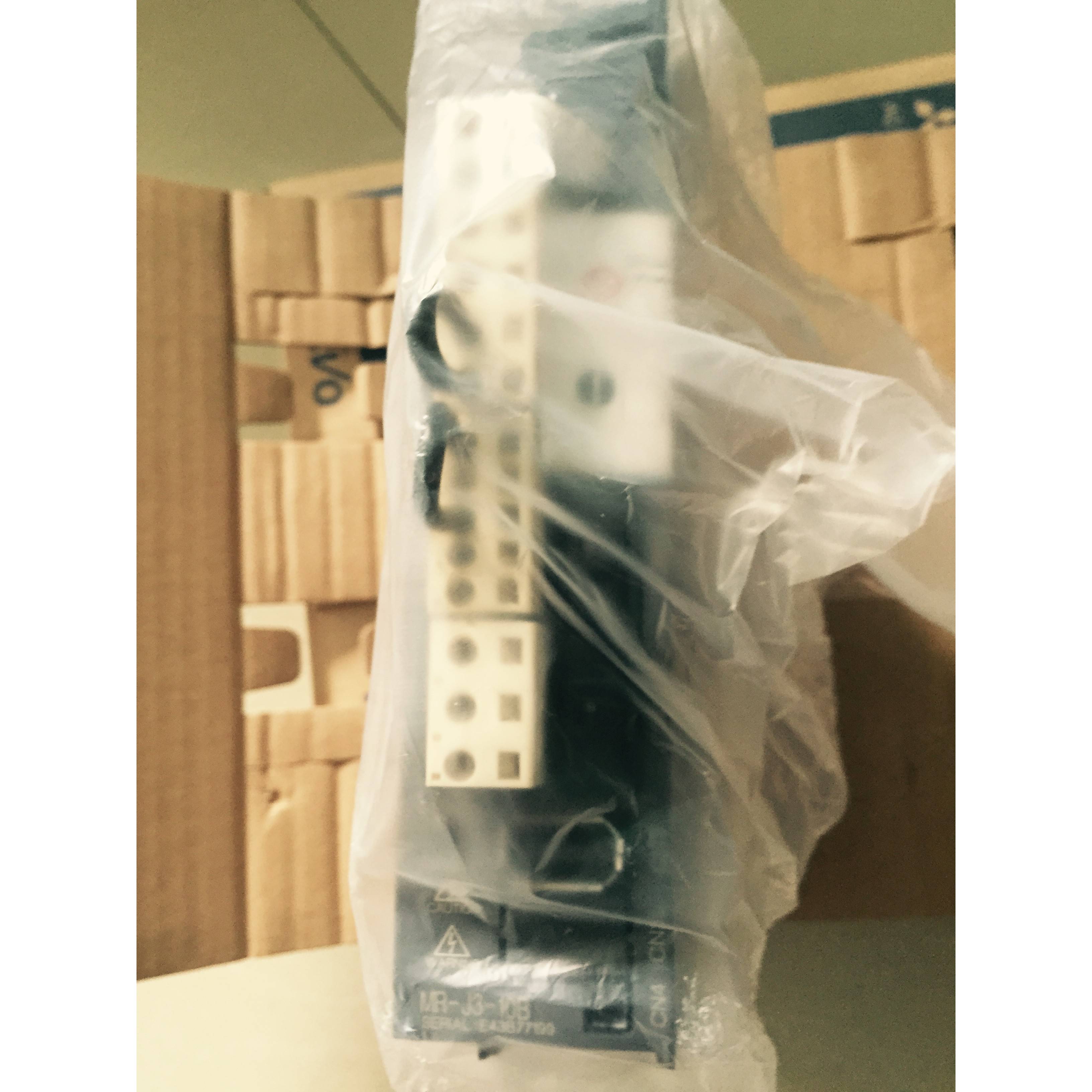 全新原装三菱伺服MR-J3-20A 顺丰包邮 质保一年