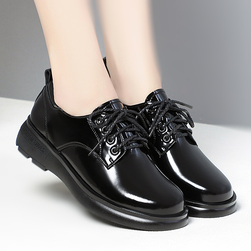 真皮系带漆皮平底单鞋