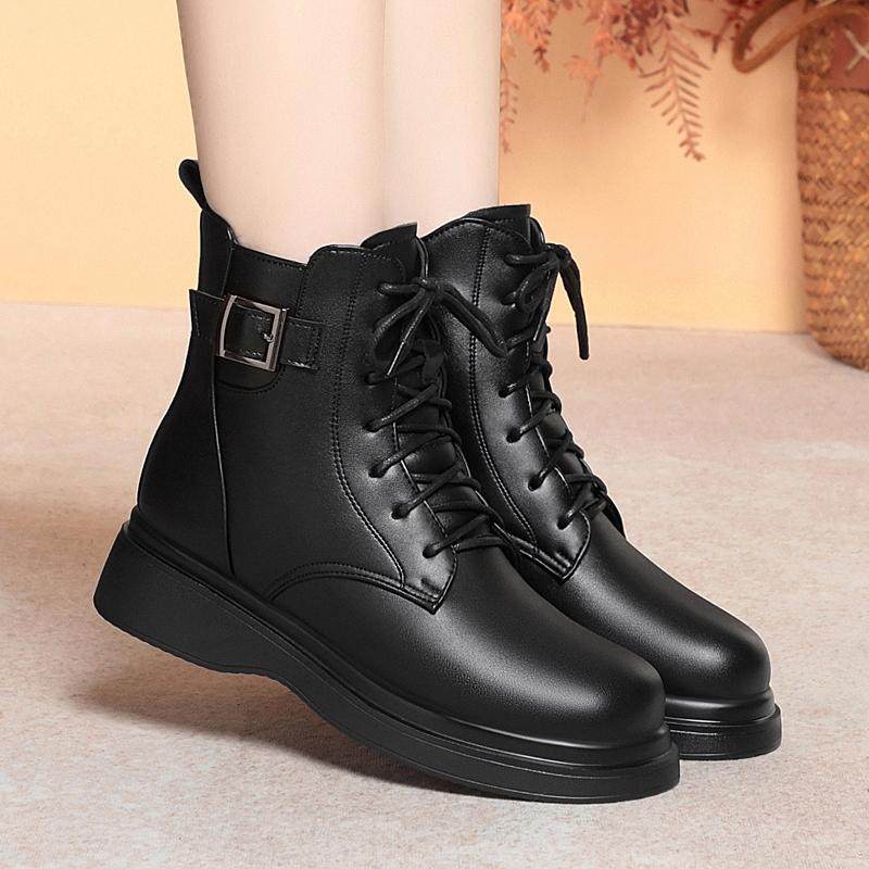 真皮马丁靴女2025新款冬季加绒加厚英伦风妈妈短靴平底羊毛大棉鞋