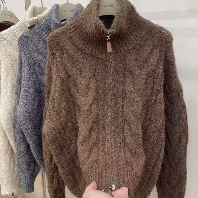 美拉德短款高领拉链毛衣开衫女2025秋冬新款宽松软糯麻花针织外套,女装/女士精品,毛衣,淘宝优惠券,粉丝福利购,淘宝优惠卷
