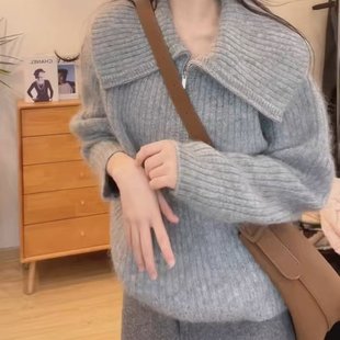 翻领半拉链灰色针织衫女秋软糯慵懒毛衣2024新款休闲宽松长袖上衣
