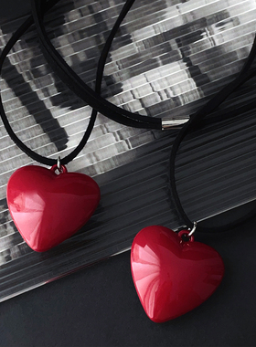 红色大爱心系绳项链高级感颈链