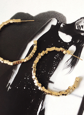 RTZHANGACC欧美小众设计感金色耳环个性金属耳圈S925银针耳饰女潮