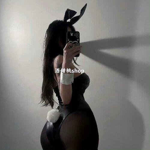 姐姐很涩 暗黑兔特工性感pu皮连体衣cos兔女郎绑带修身制服套装女