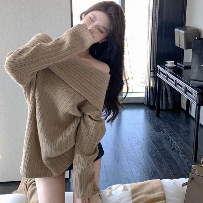 性感纯欲卡其色慵懒风露肩毛衣女