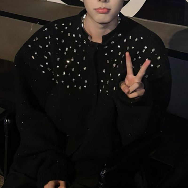 美式高级烫钻正肩设计外套男女秋季痞帅高级感发型师穿搭开衫毛衣