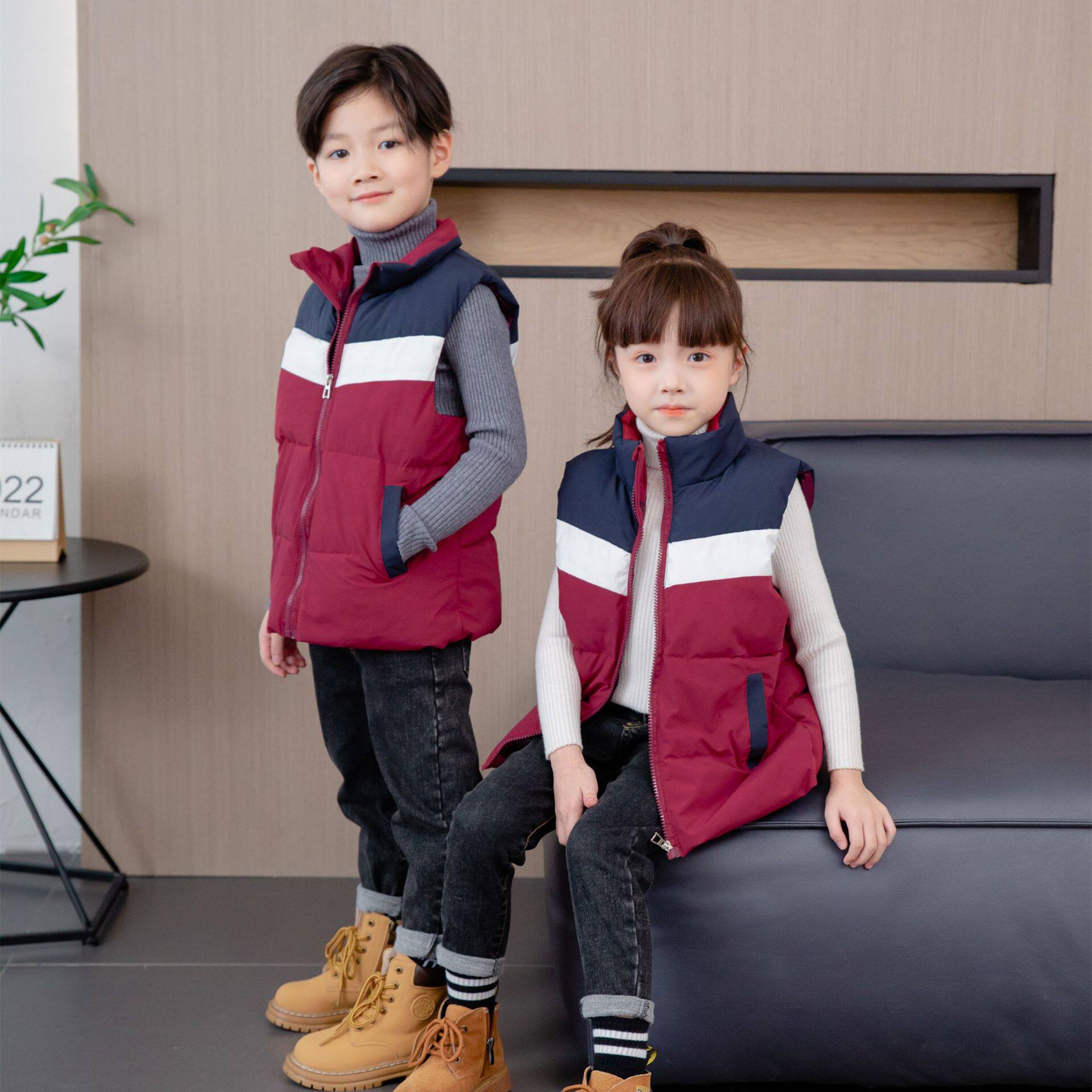 儿童马甲羽绒棉背心新款幼儿园园服秋冬小学生外套班服背心