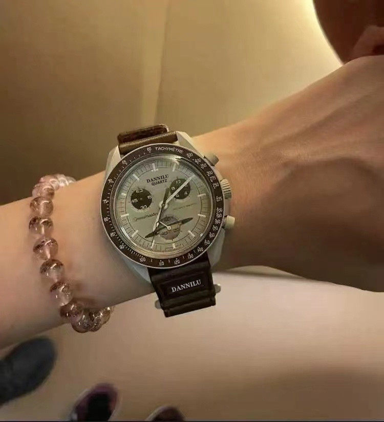 thumbnail for New Luxury Brand Moon and Planet Series Co-Branded Couple's Watch with Luminous Sports Multi-Function Chronograph