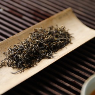 暖穗 祁门红茶 明前高山祁红传统工艺自然发酵蜜香兰香果甜无添加