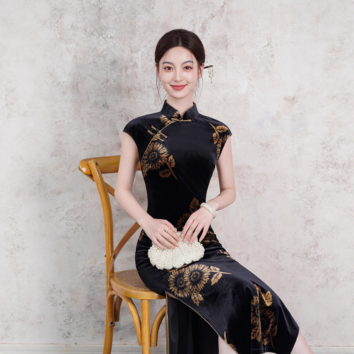 2025年秋季新款改良版旗袍秋包肩袖复古气质优雅中长款国风新中式