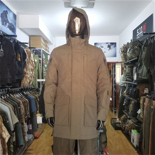 卡伦西亚新款派克大衣中长款棉服