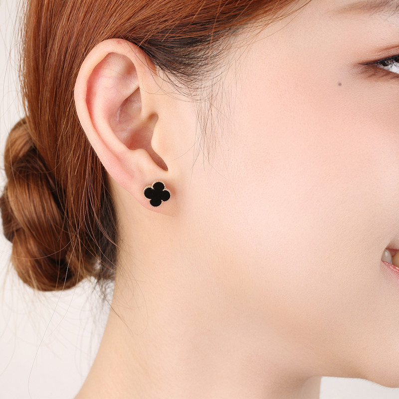 四叶草耳钉18K金不褪色2023新款