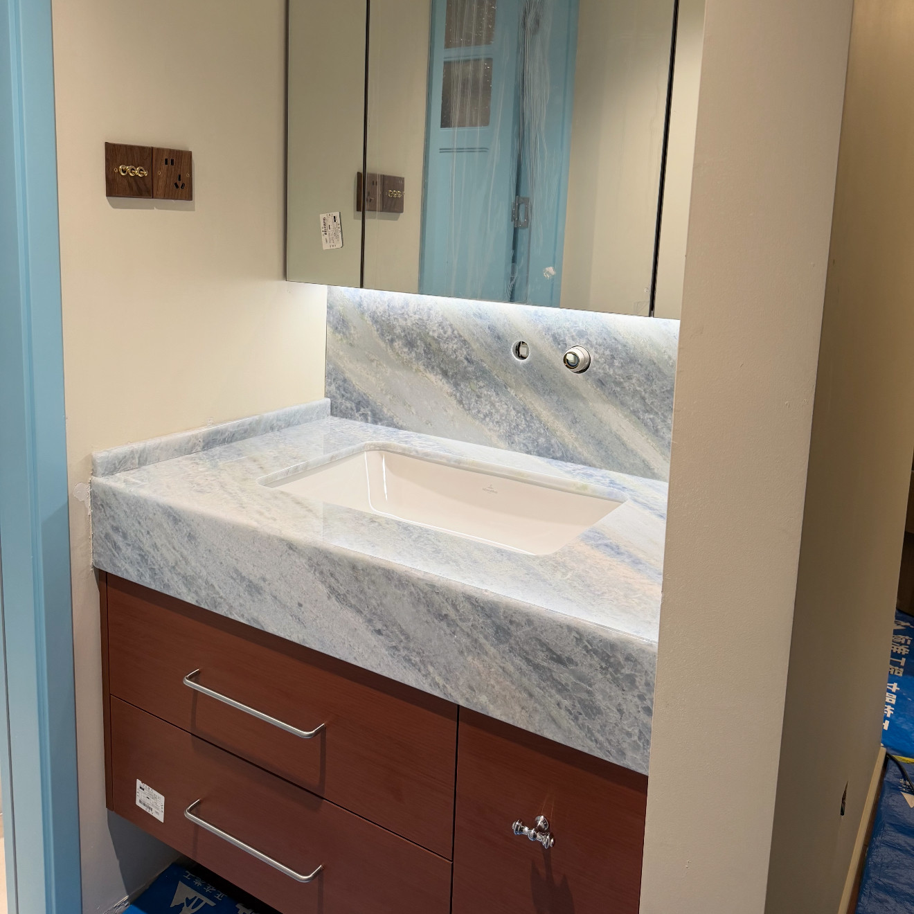 【高端设计师定制】天然奢石蓝水晶台盆卫生间浴室柜洗手盆洗漱台,家装主材,浴室柜组合,淘宝优惠券,粉丝福利购,淘宝优惠卷