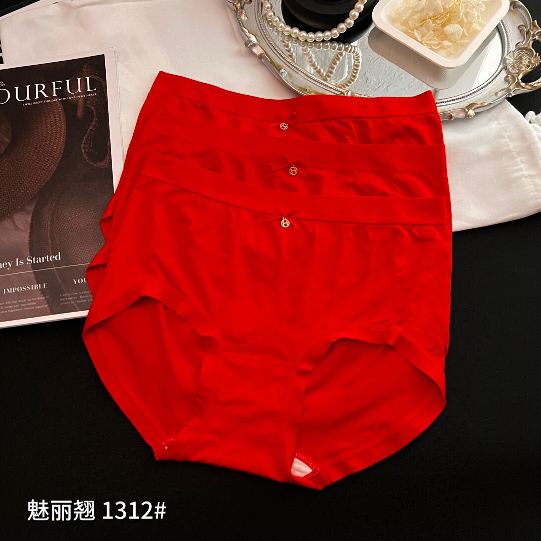 魅丽翘2026马年本命年无缝棉中高腰包臀内裤女士红色裤头抑菌