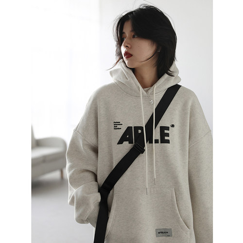 春秋街头休闲连帽卫衣女