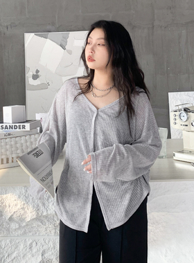 CV大码女装 春新款V领坑条长袖衬衫空调小衫防晒开衫上衣显瘦胖mm