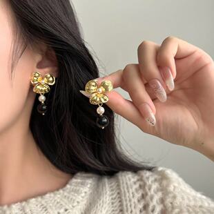 法式温柔花朵珍珠耳环时尚气质百搭小众设计镀22k金耳饰爆款热卖