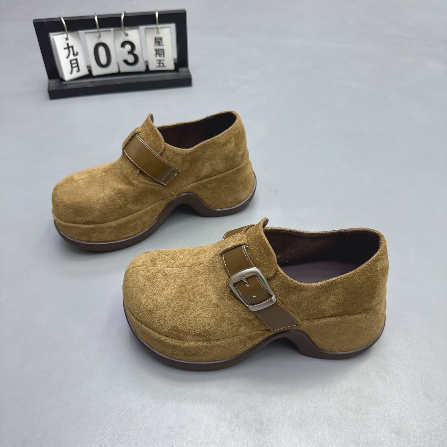 小个子增高休闲鞋皮带扣博肯鞋潮