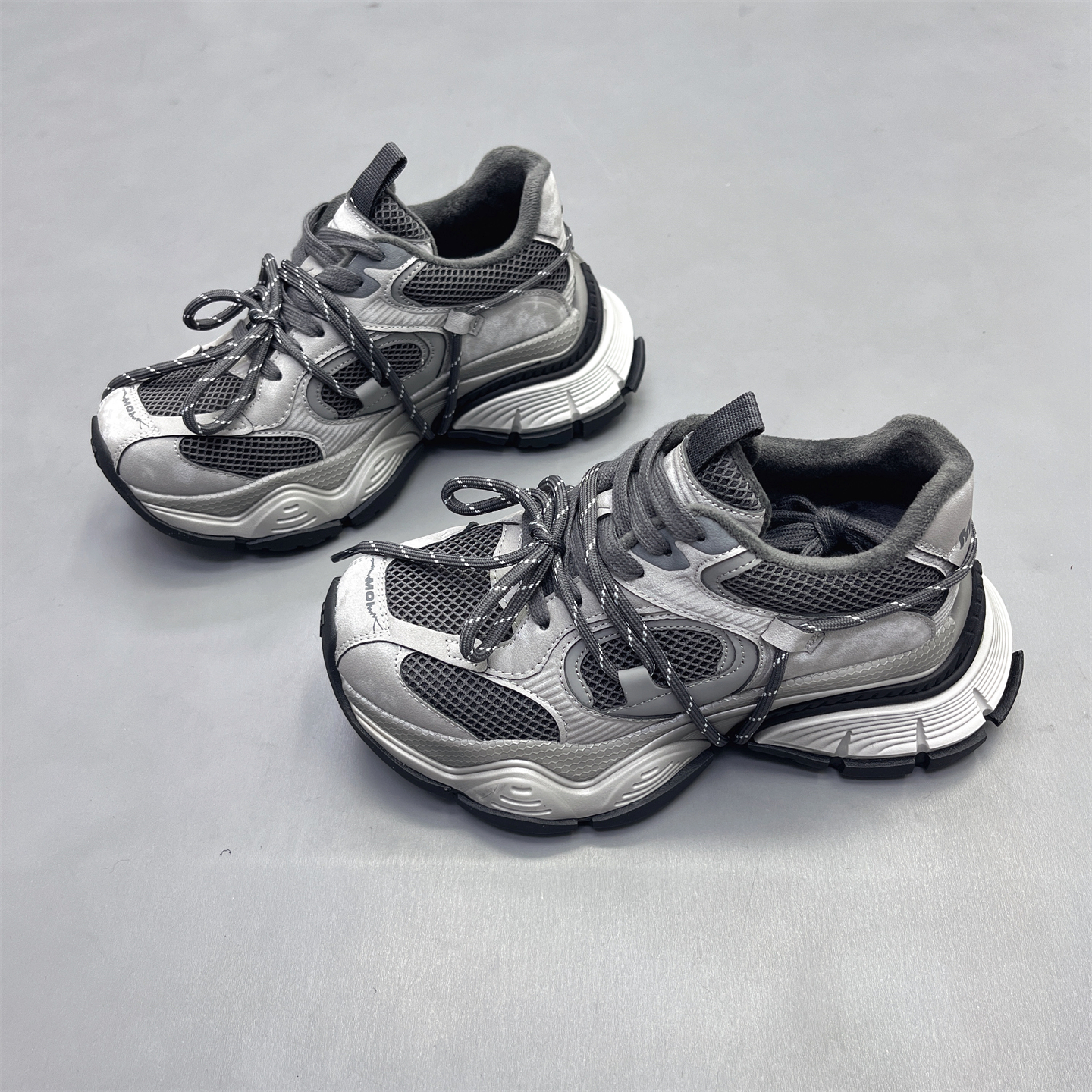 真皮擦色增高加绒绑带运动老爹鞋