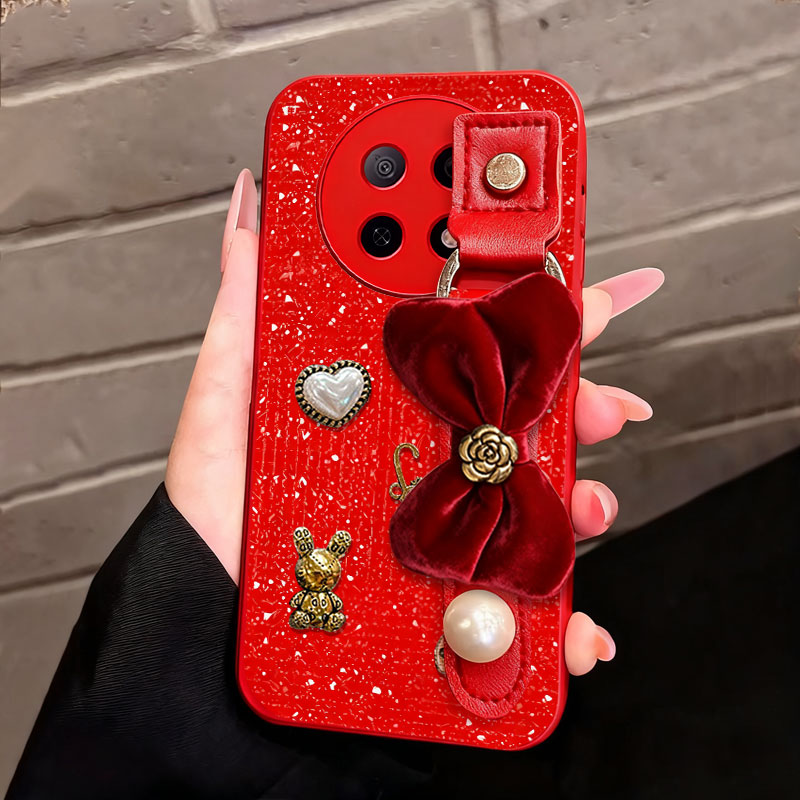 2026马年新年款，磨砂光闪皮，防摔耐磨